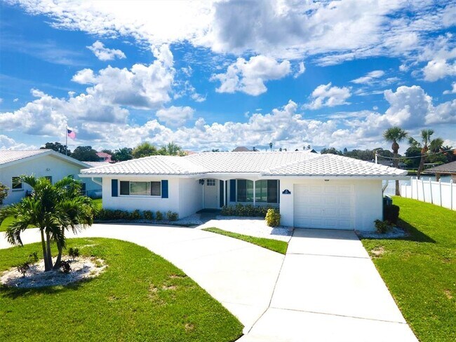 Foto del edificio - 315 Buttonwood Ln