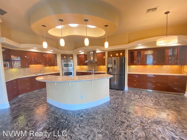 Building Photo - 101 Sunshine Coast Ln