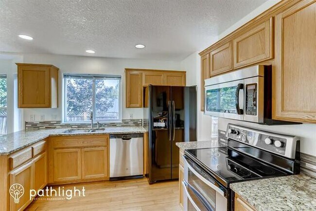 Foto del edificio - 2056 NE Coburn Dr, McMinnville, OR, 97128