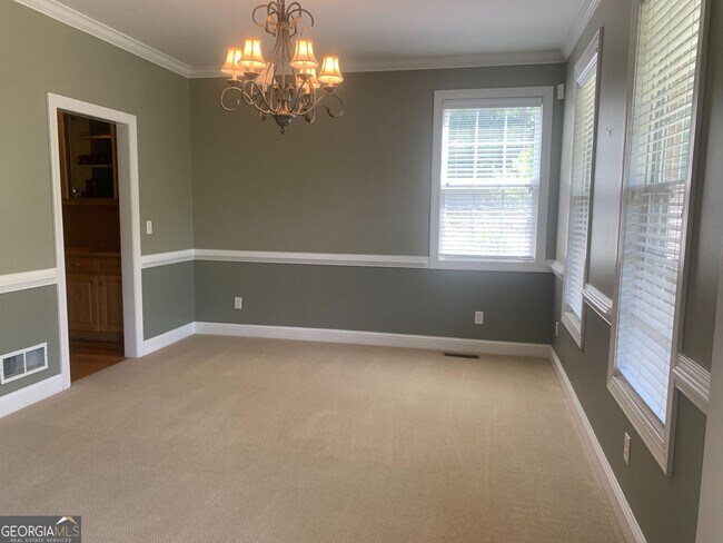 Building Photo - 119 Tullamore Trail