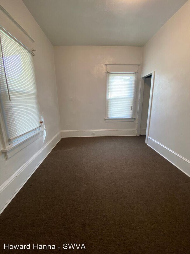 Building Photo - 3 br, 1 bath House - 2302 Delaware Avenue NW