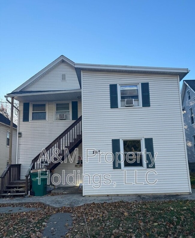 Building Photo - 267 Brodhead Ave