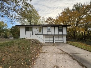 Building Photo - 108 SE Keystone Cir