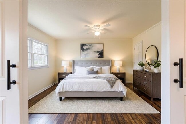 Foto del edificio - 5791 Lisa Ln