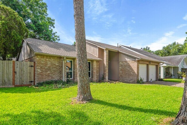 Building Photo - 2174 Fort Laramie Dr