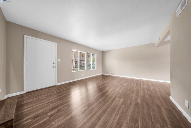Building Photo - 4446 Seminole Way