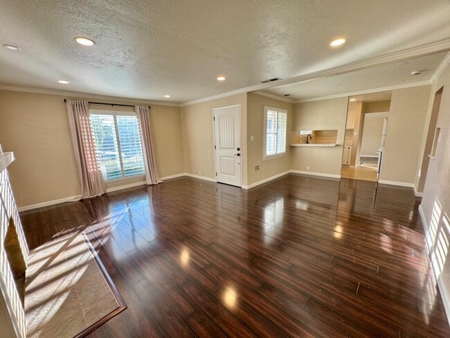 Foto del edificio - 1709 Guadalupe Ave