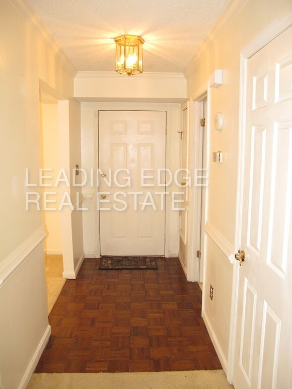 Building Photo - 1211 Colony Place Dr