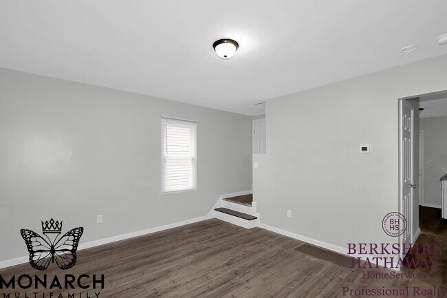 Foto del edificio - 1679 E Whittier St