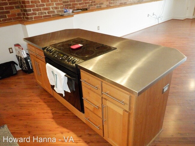 Building Photo - 1 br, 1.5 bath House - 435 Monticello Aven...