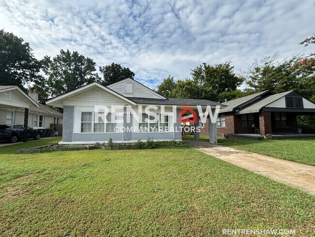 Building Photo - Historic Midtown Memphis - Charming 3 Bed ...