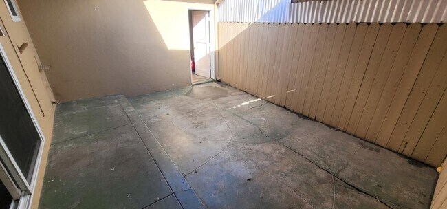 Foto del edificio - 212 12th Ave