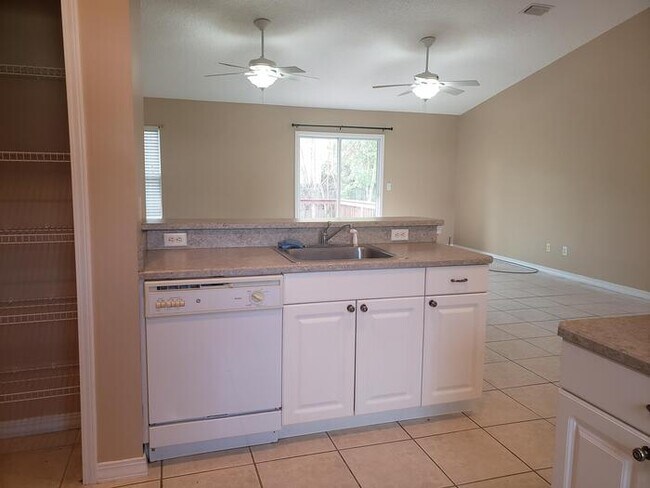 Building Photo - 6235 Cedar Ln