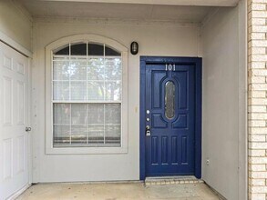 Building Photo - 1501 Cedar Elm Dr
