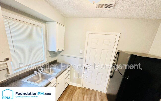 Foto del edificio - 3017 Gulf Ave