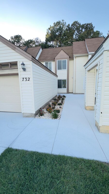 Foto principal - 732 Hecate Dr