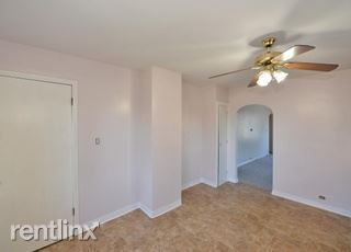 Building Photo - 2 br, 1 bath House - 2220 Blake Ave