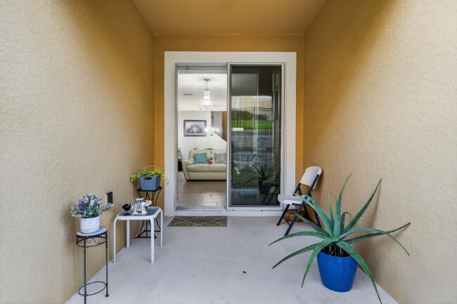 Building Photo - 17523 Promenade Dr