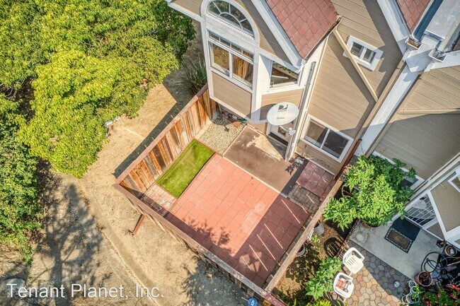 Foto del edificio - 2 br, 2 bath House - 55 Rebecca Ln.