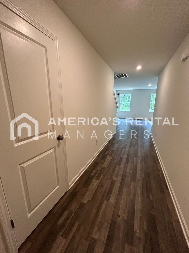Building Photo - Home for Rent in Moody, AL!!! Available to View Now!!! HALF OFF DEPOSIT!! Sign a 18 month lease b...