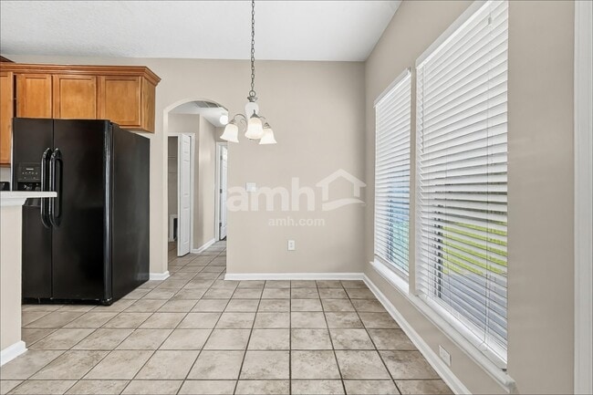 Building Photo - 9243 Prosperity Lake Dr