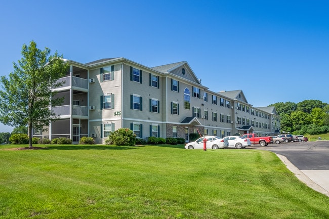 Welcome to Boulder Ridge Luxury Apartments - Boulder Ridge Apartment Homes