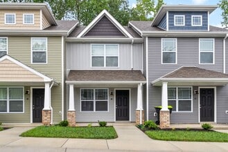 Building Photo - 254 Woodland Vly Ln