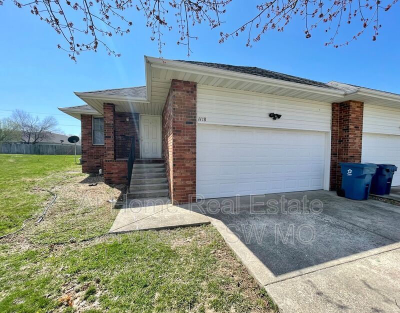 1118 Care Ave, Nixa, MO 65714 Condo for Rent in Nixa, MO