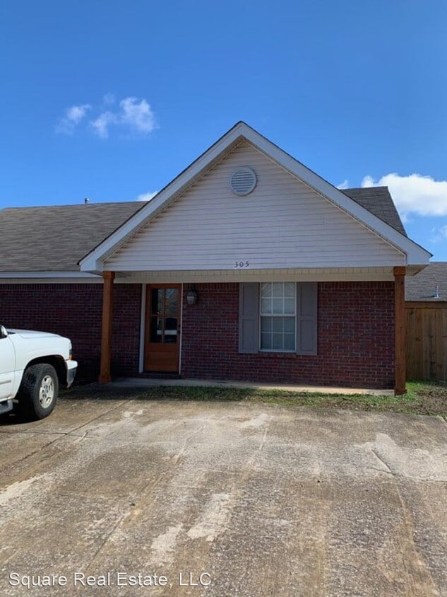 Primary Photo - 3 br, 3 bath House - 305 Cotton Creek Cove