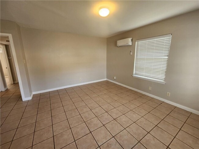 Foto del edificio - 607 Nelray Blvd