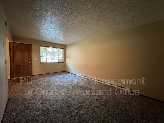 Building Photo - 1117 SE 27th Ave
