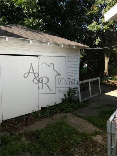 Building Photo - 115 W Jackson St