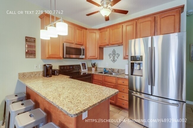 Building Photo - 1229 Century Oaks Dr