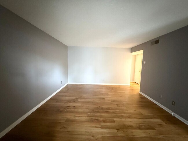 Photo - 200 St Andrews Blvd Apartment