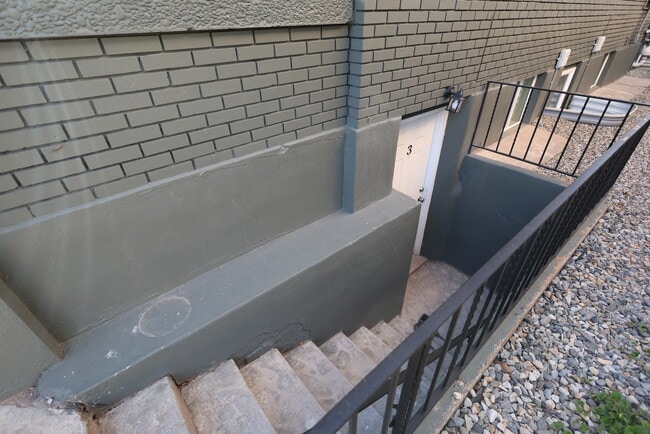 Photo - 915 E 1300 S Townhome