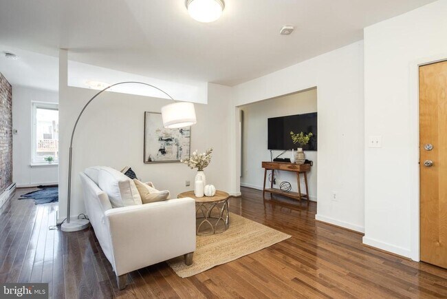 Foto del edificio - 51 Randolph Pl NW