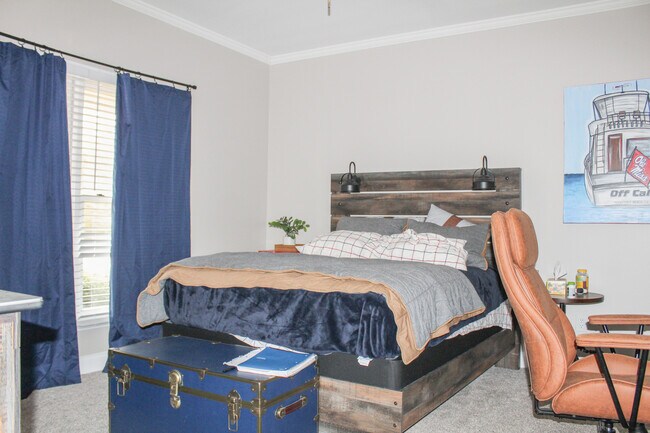 Foto del edificio - 103 Grove Hill Dr