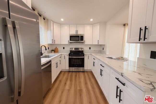 Building Photo - 8668 Gregory Way