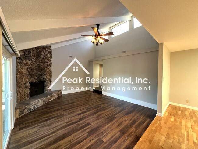 Building Photo - 4 br, 2 bath House - 9325 Caltrop Court