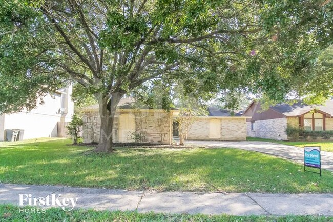 Building Photo - 18822 Pine Trace Court