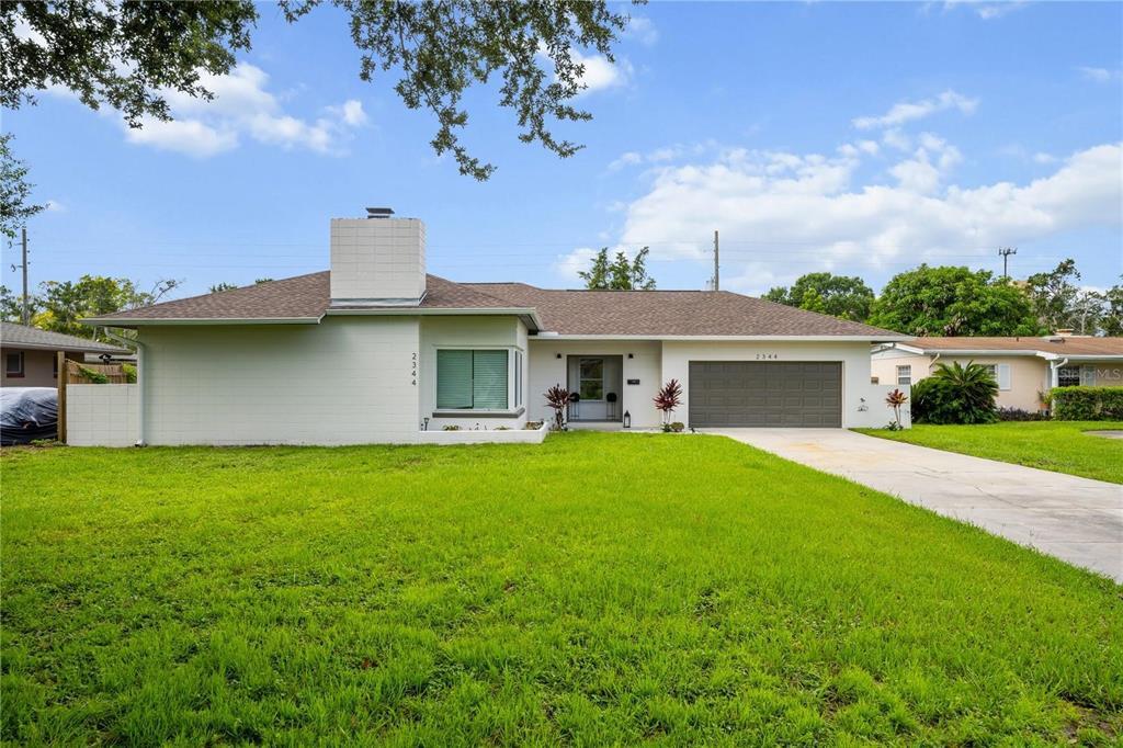 Foto principal - 2344 Woodcrest Dr