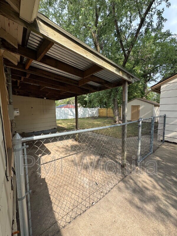 Foto del edificio - 4402 West 2nd St N