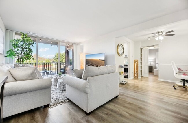 Building Photo - Potomac Garden Apartments