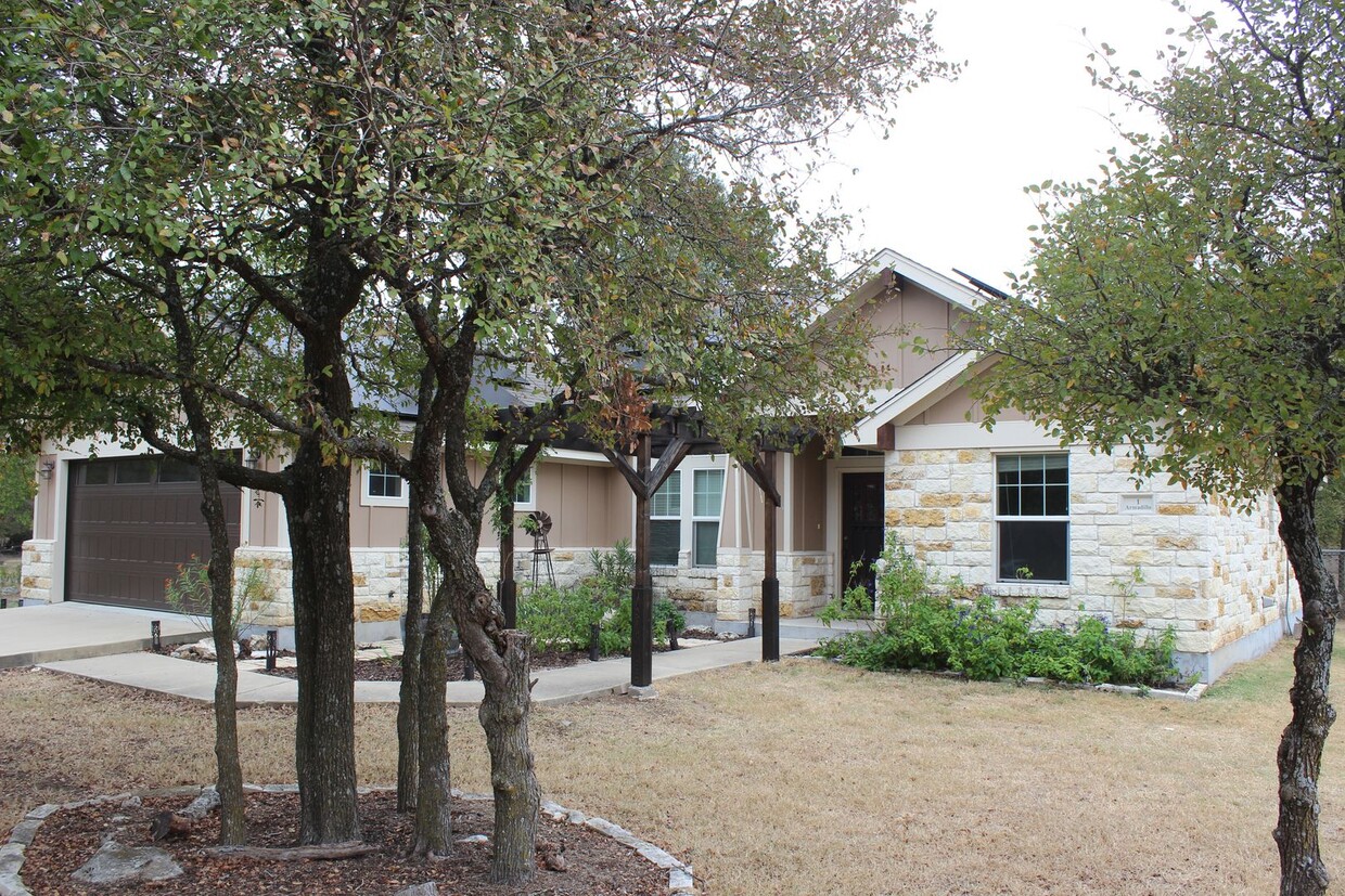 Foto principal - 3 bed/ 2 bath near Lake Belton