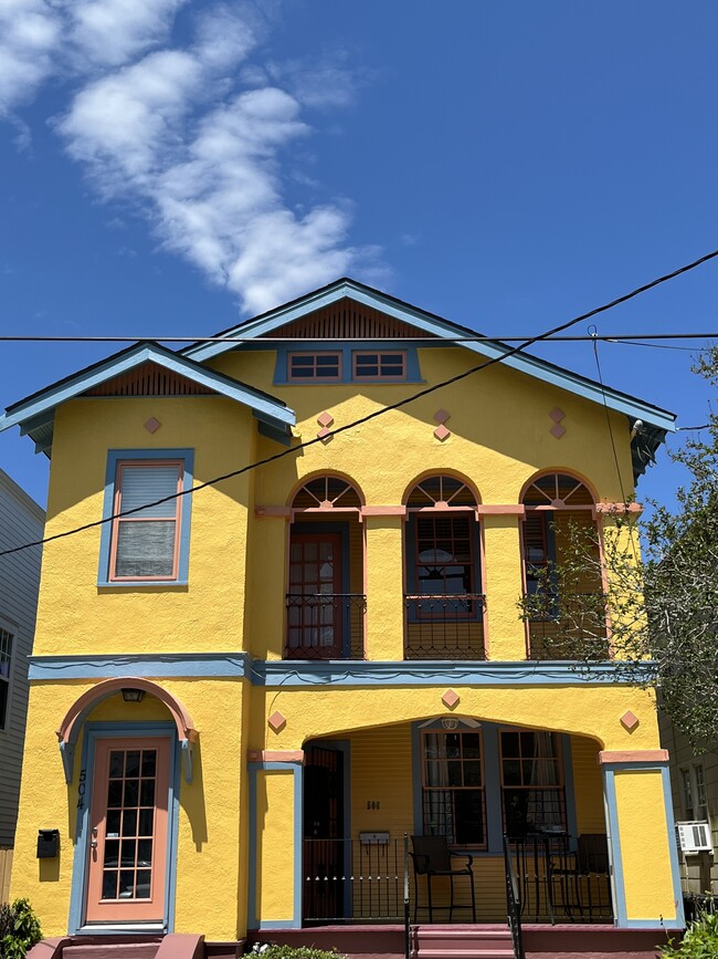 Colorido hogar en la zona residencial de Nueva Orleans - 504 Adams St
