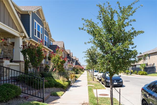 Foto del edificio - 4428 Meadow Hawk Dr