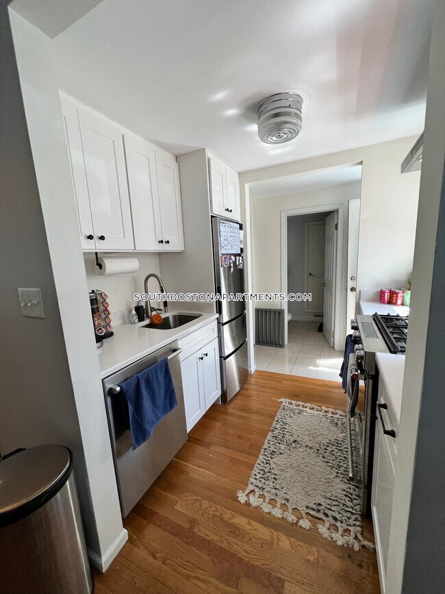 Foto del edificio - 207 W 3rd St