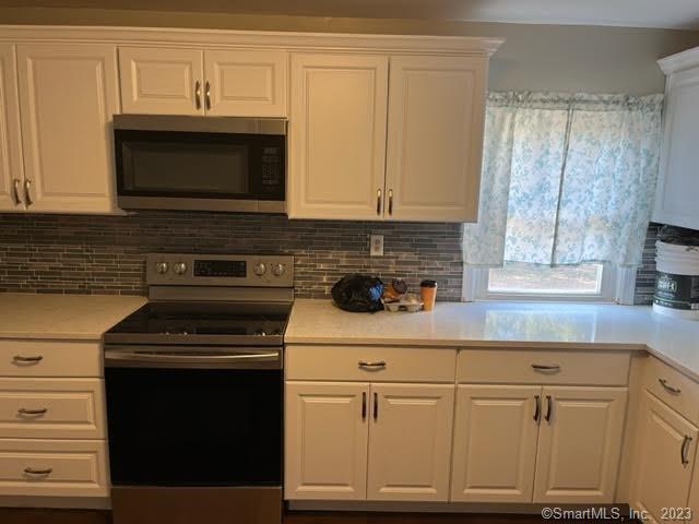 Foto del edificio - 67 Crown St Ext