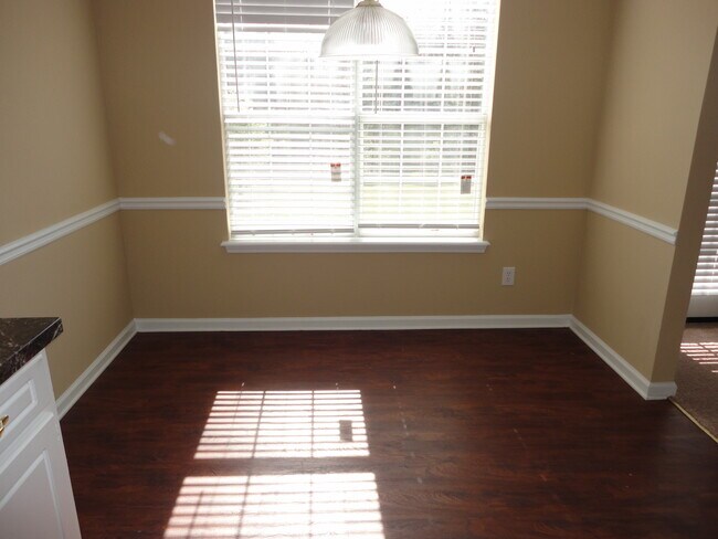 Foto del edificio - 4765 Beaver Rd