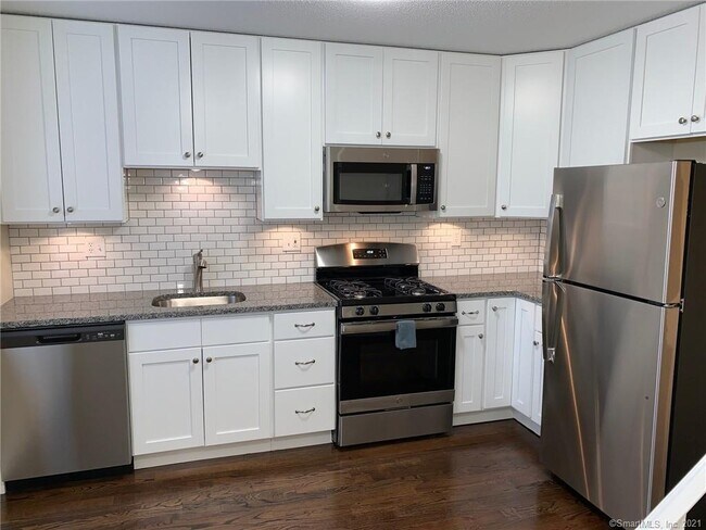 Foto del edificio - 360 W Spring St